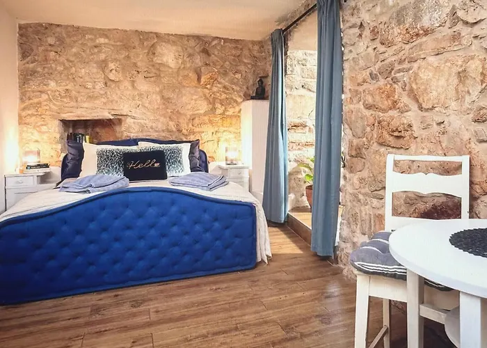 Apartment Molo Selo Area Stari Grad (Hvar)